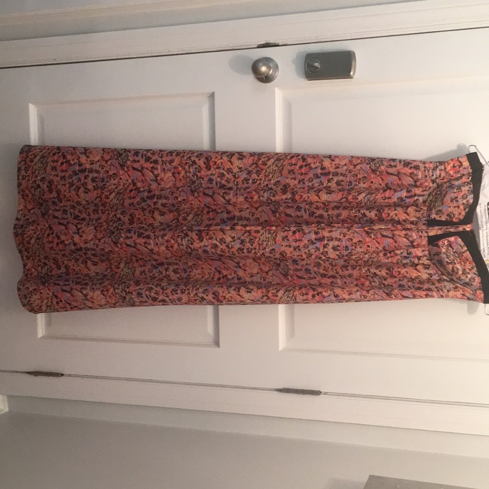 Floral maxi w/ sweetheart and halter neckline